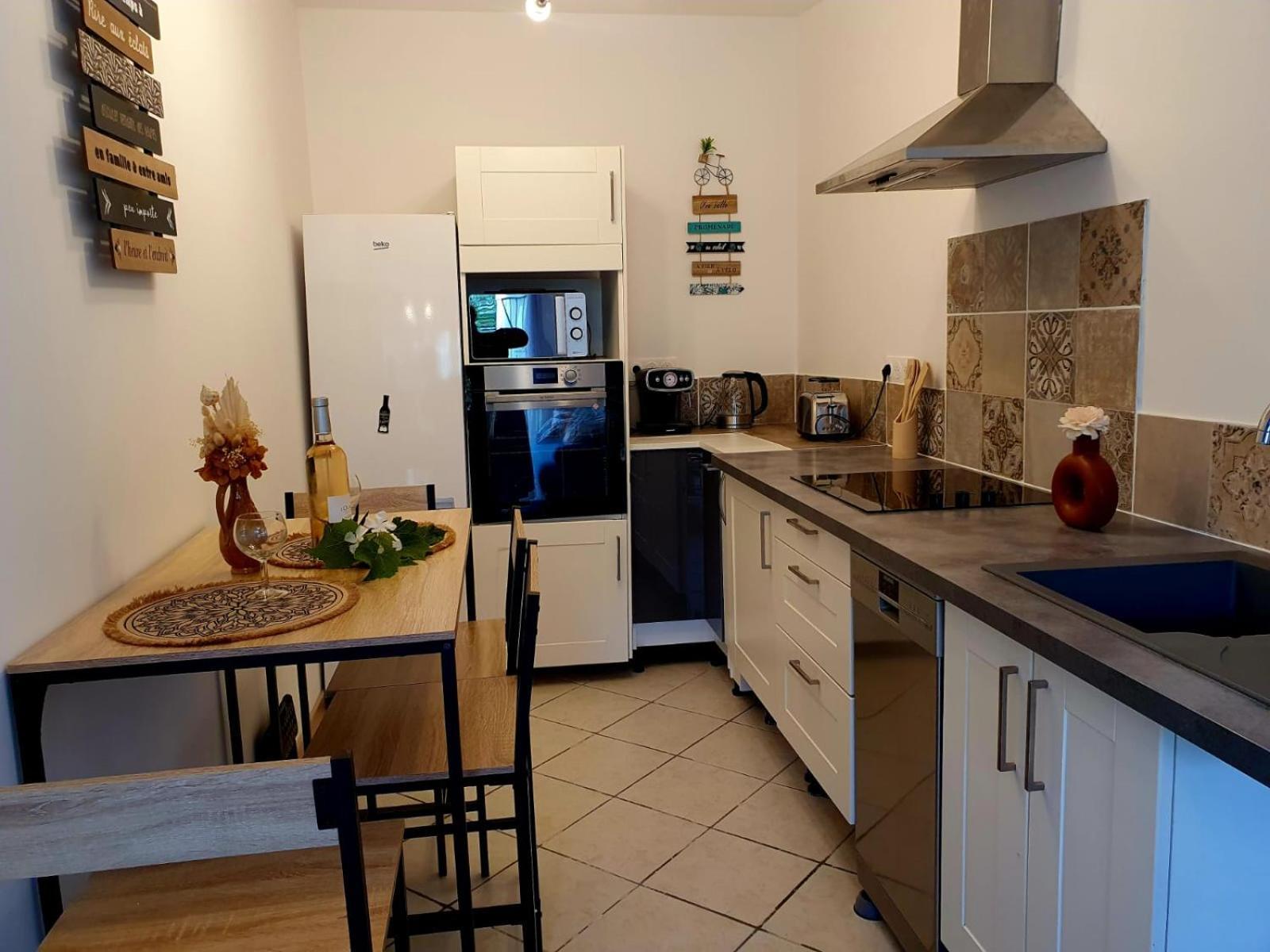 Location De Vacances T2 Non Loin D'Aix Et Marseille Pourrieres 外观 照片